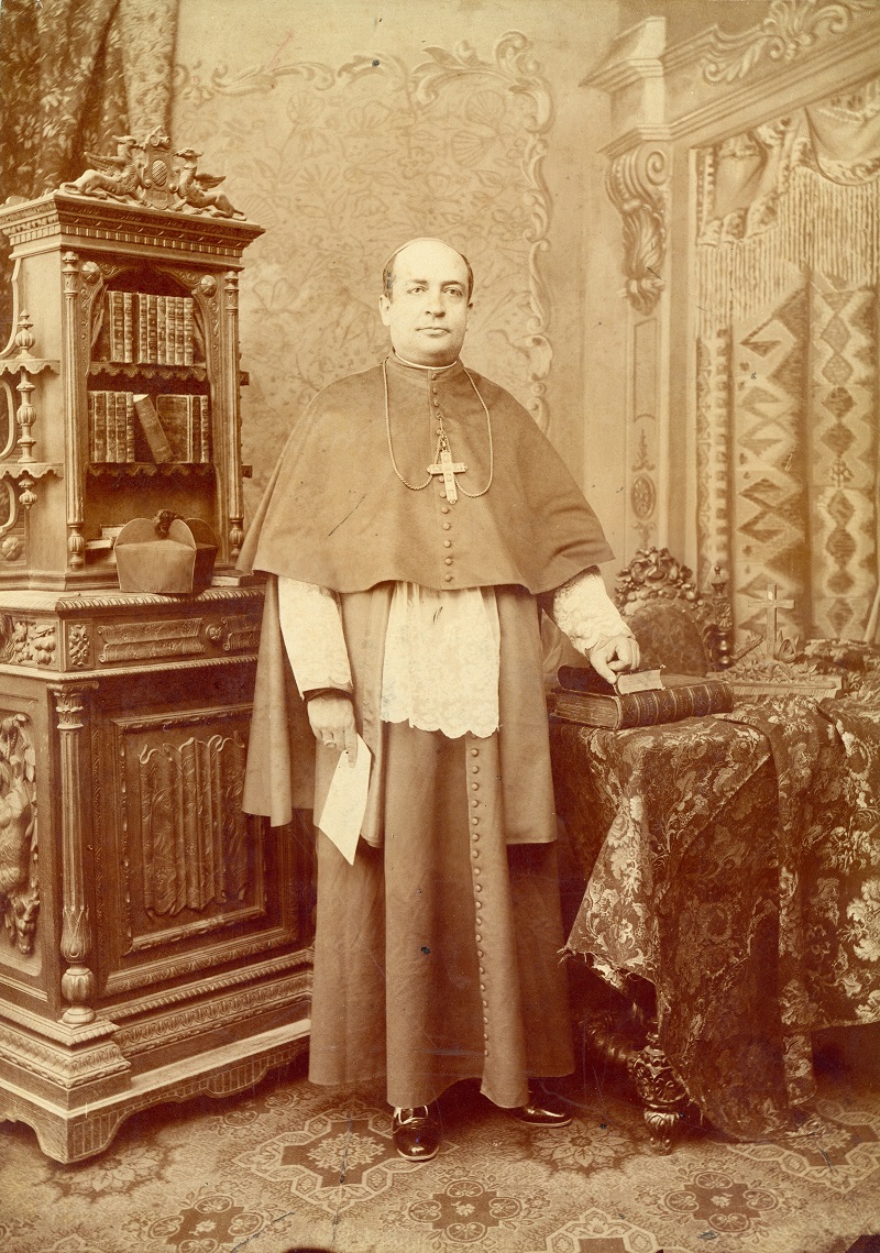 Octaviano de la Mora, Obispo Montes de Oca CMM
