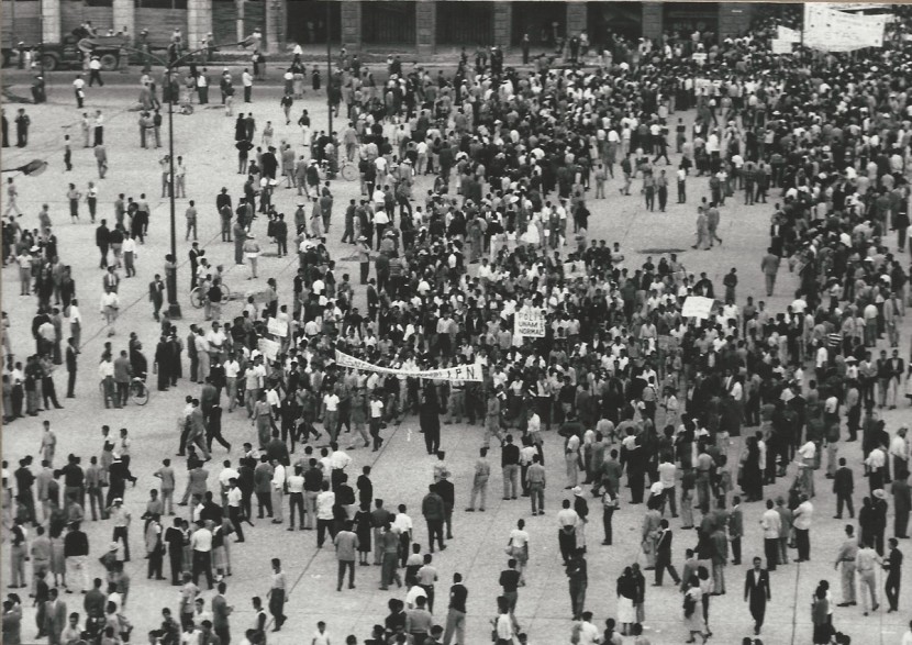298 Manifestación estudiantes Zócalo Semana Ardiente 1958