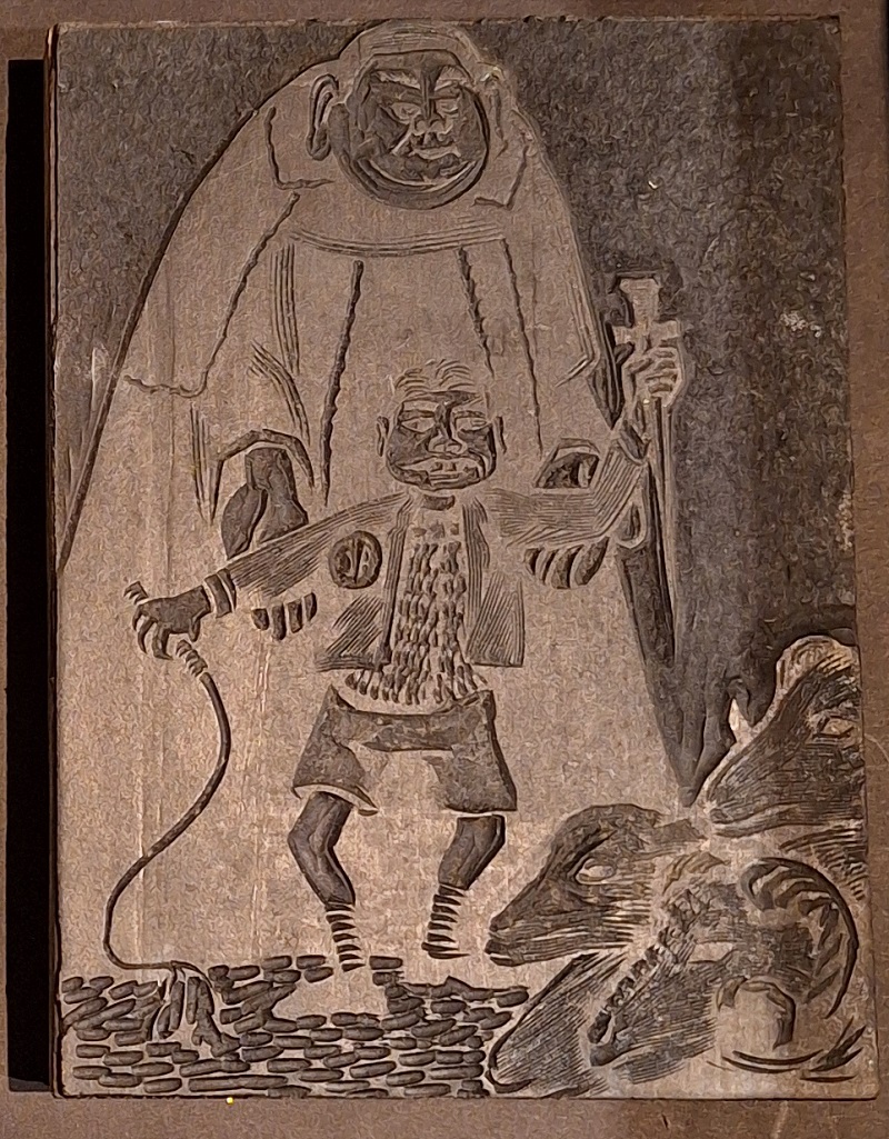 272