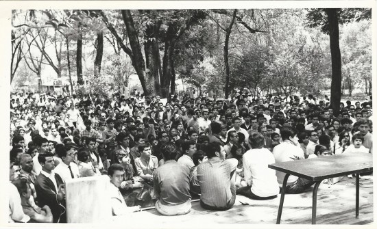 185 Mitin estudiantil