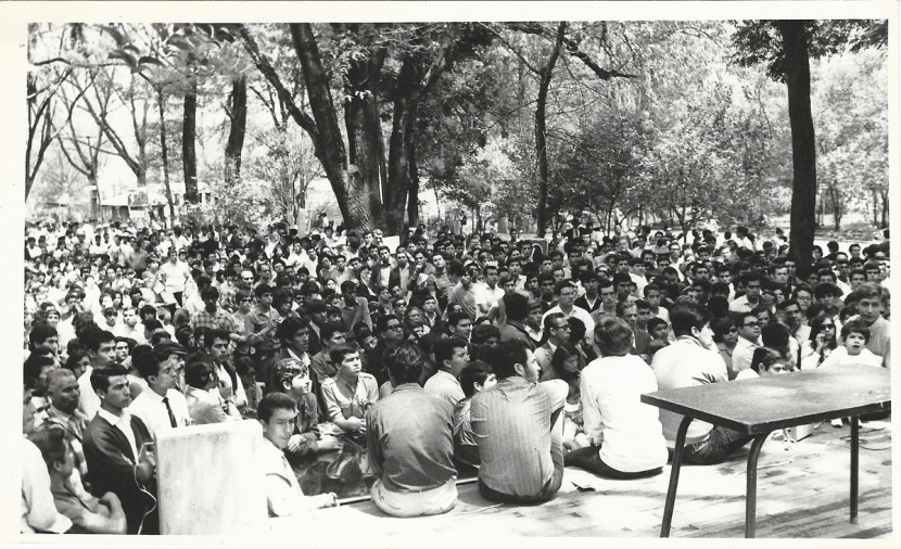 185 Mitin estudiantil